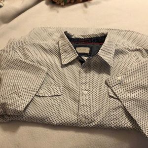 Men’s shirt.